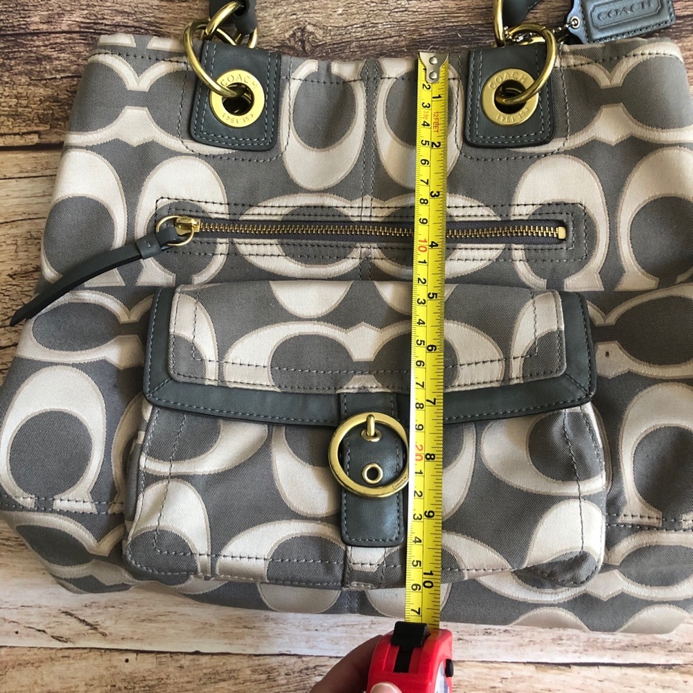 Authentic Coach shoulder bag - Picture 10 of 13